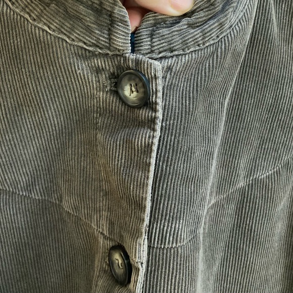 FRENCH CONNECTION Grey Corduroy jacket, short-waist, beautiful details; 00-05 - Picture 4 of 15